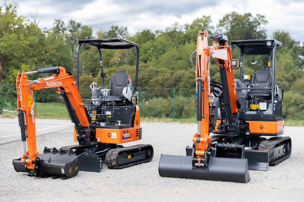 Mini-pelles Hitachi